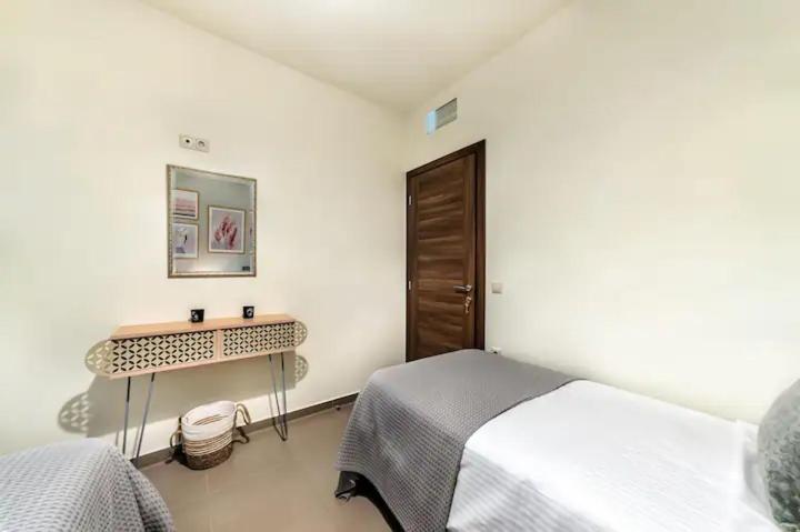 Kampos Villa *