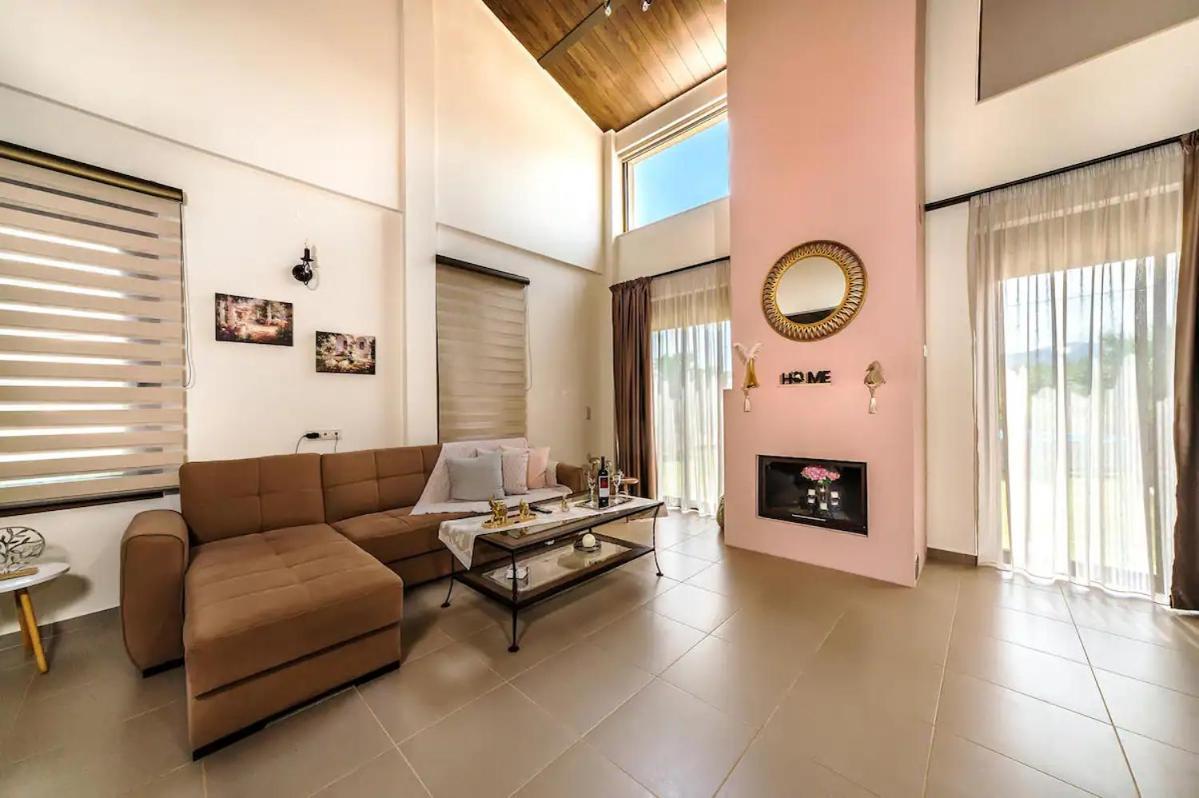 Kampos Villa